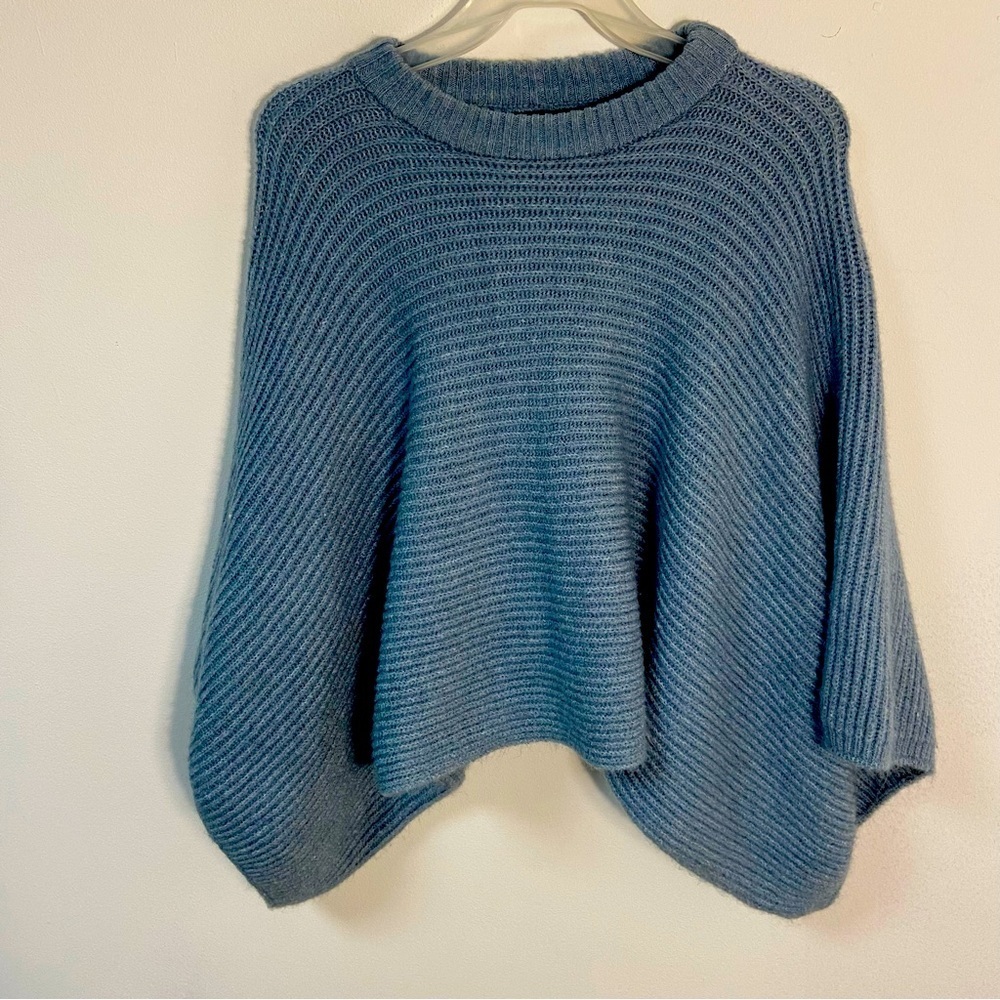 Coco + Carmen Women’s Sweater Poncho Blue Acrylic Relaxed One Size Boho